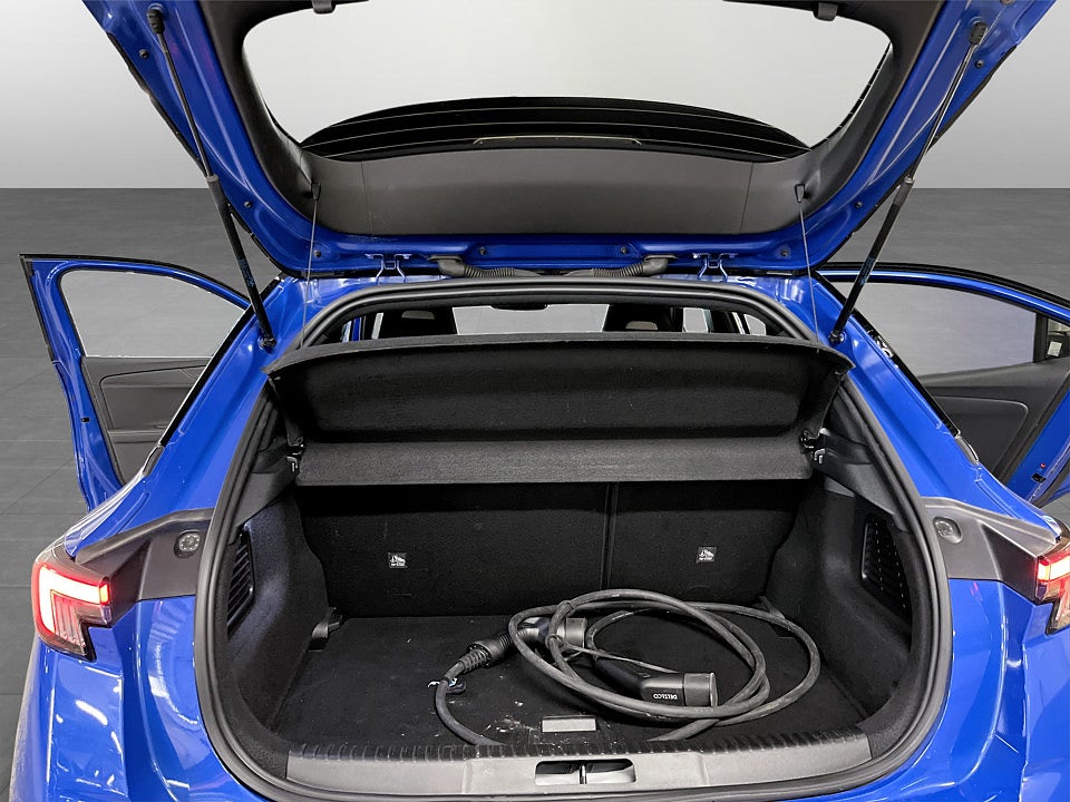 Bild på Opel Mokka-e Ultimate 50kWh 136hk Aut B-KAMERA CARPLAY 