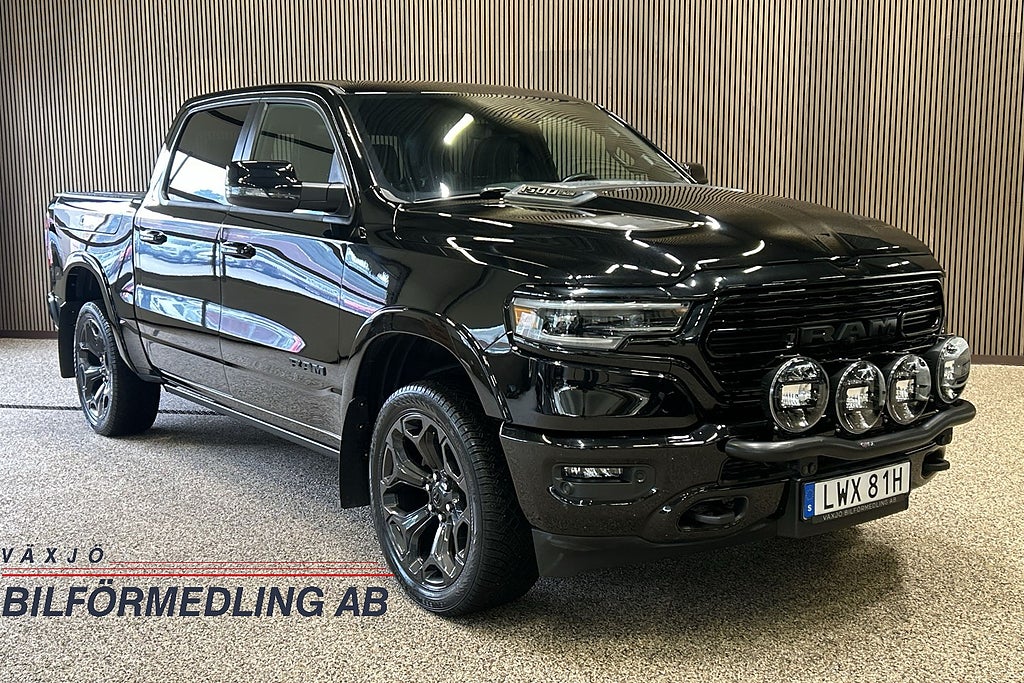Dodge RAM 1500  5.7 V8 HEMI 4x4 Limited Night Rambox Delad lucka