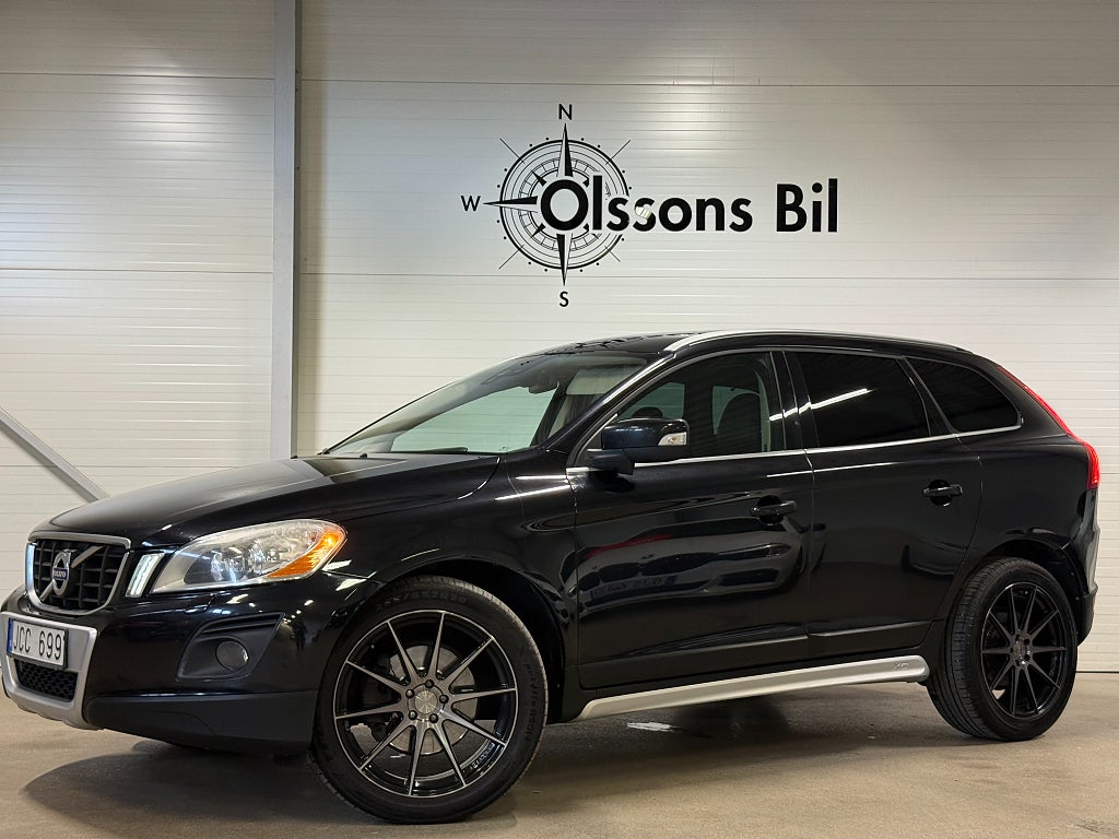 Volvo XC60 D5 AWD Summum Aut Drag GPS Värmare BLIS Läder