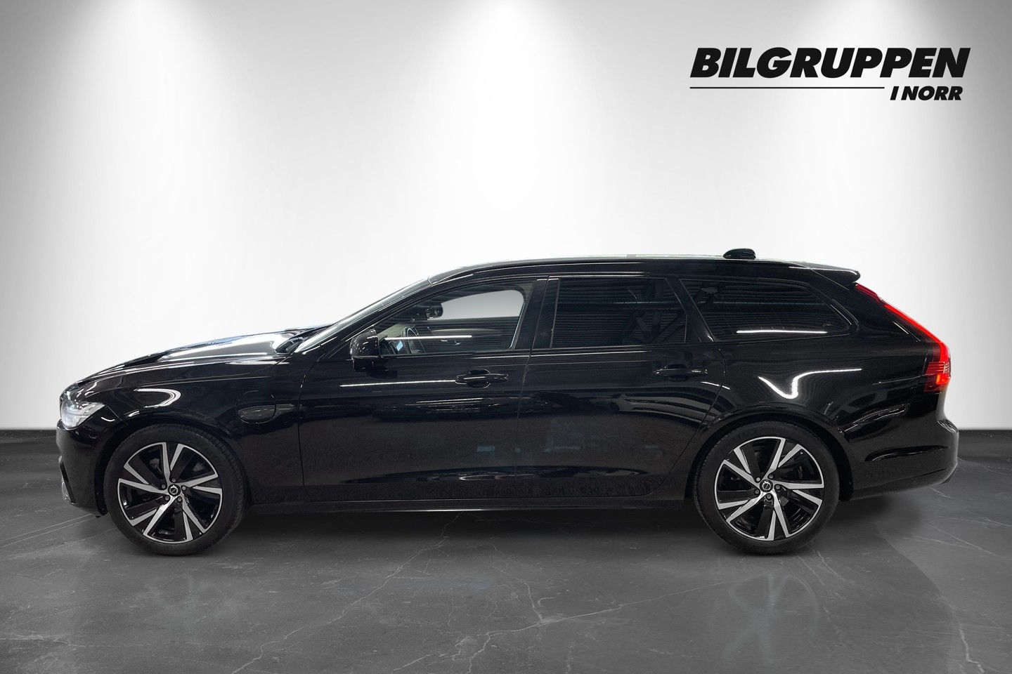 Volvo V90 Recharge T6 AWD R-Design 2021, bild 5/44