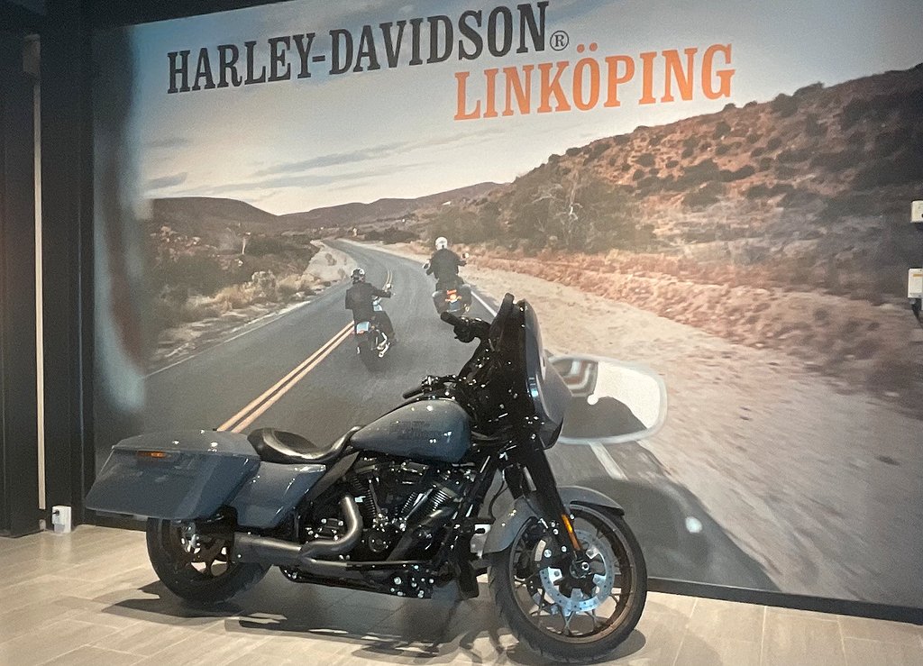 Harley-Davidson Street Glide ST inkl 5000:- i presentkort!
