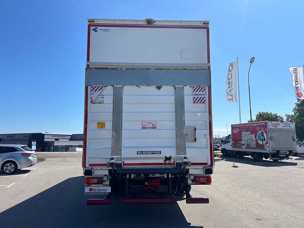 Volvo FM 410 6x2 Skåpbil, Öppningsbarsida, Bussbygg, Värmare