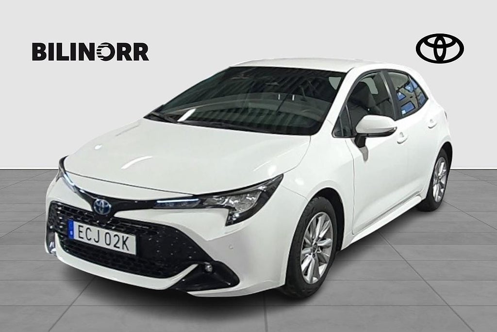 Toyota Corolla 1,8 HYBRID 5D ACTIVE PLUS V-HJUL