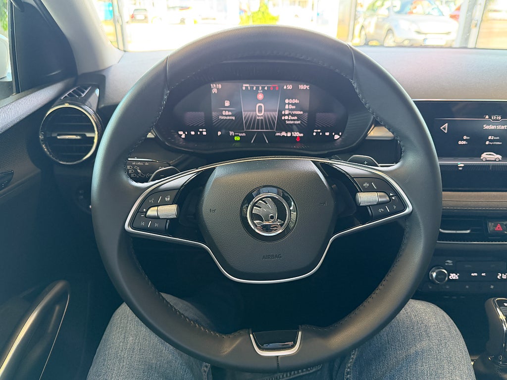 Skoda Fabia 1.0 TSI DSG 115hk SELECTION