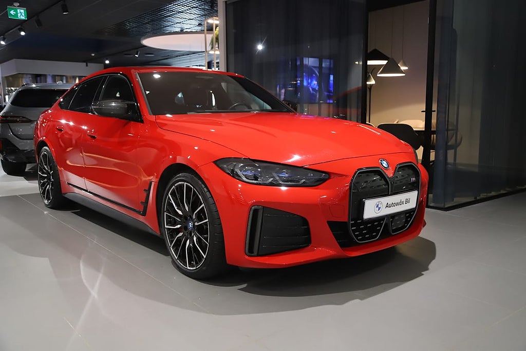 BMW i4 M50 xDrive / M Sport PRO / Individual / Läder / Ko...