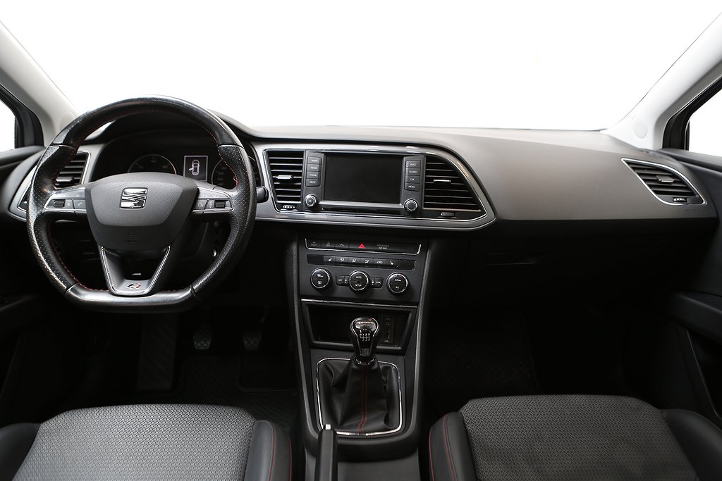 Seat Leon ST 2,0 TDI 150hk 4Drive FR Panorama Kamera Drag 2016