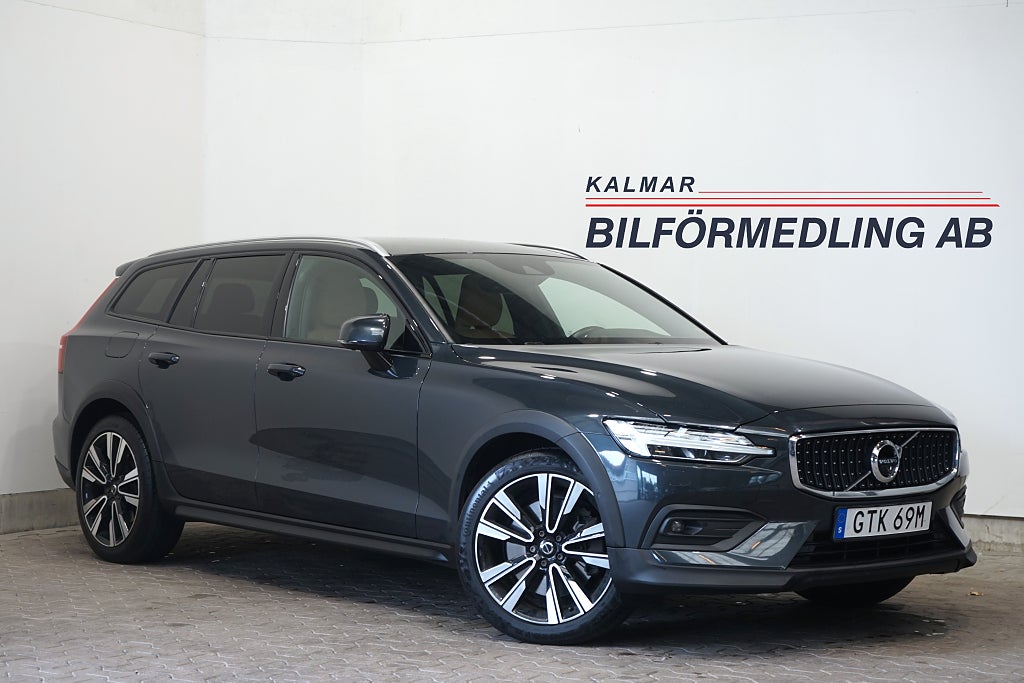 Volvo V60 Cross Country Cross Country D4 AWD 360*kamera Dragkrok Carplay190hk