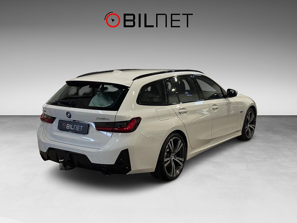 BMW 330e xDrive Touring Aut M Sport HIFI 19" ACC El-drag Moms