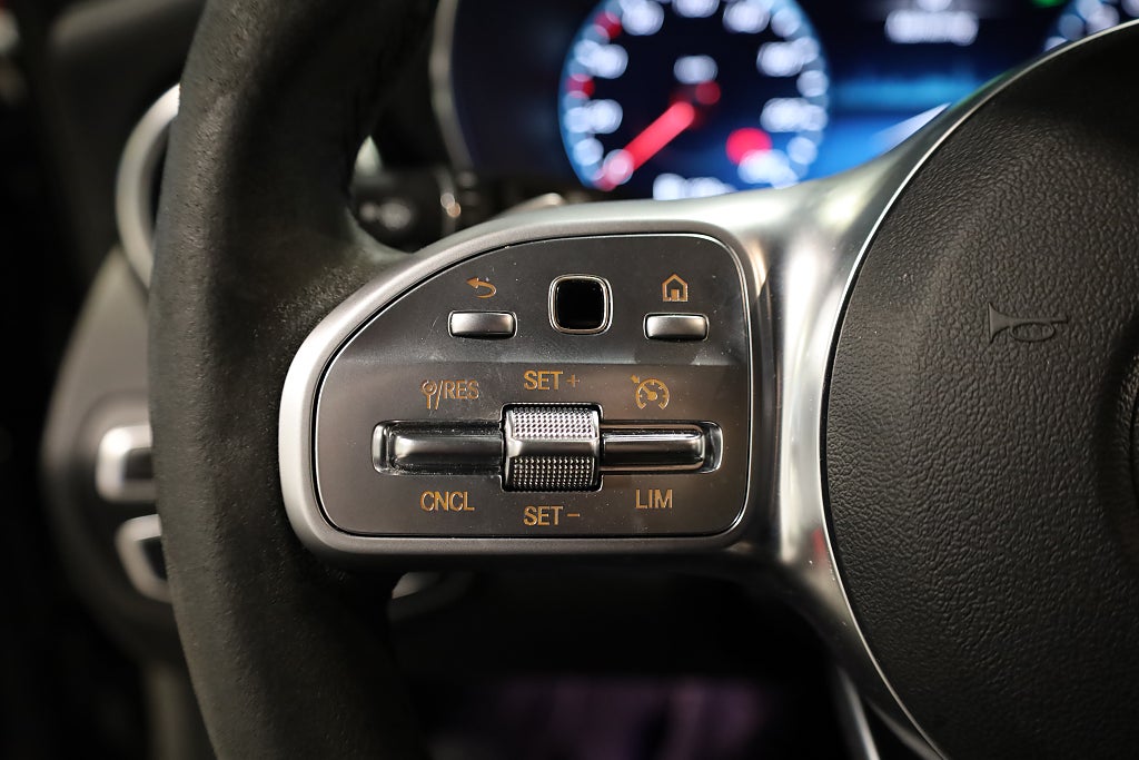 Mercedes-Benz C 300 T e AMG Night-EDT Drag Värmare Kamera Navi