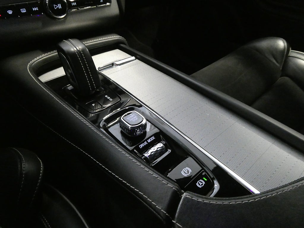 Volvo XC90 7-seater B5 AWD Geartronic, 8-trins, 235ps, 2021
