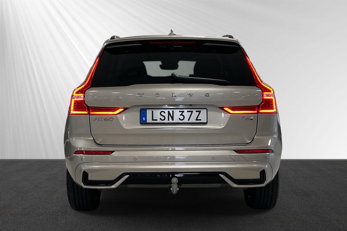 Volvo XC60 T6 Plus Dark Edition 2025, bild 2/39