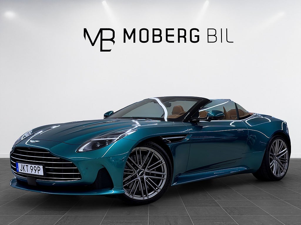 Aston Martin DB12 Volante 4.0 V8 680hk Minotaur Green Inspire Comfort