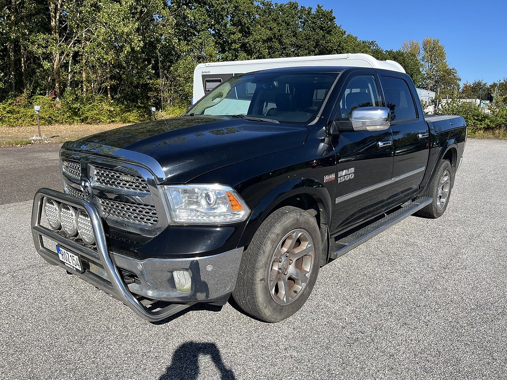 RAM 1500 Crew Cab 5.7 V8 HEMI 4x4 TorqueFlite Euro 5