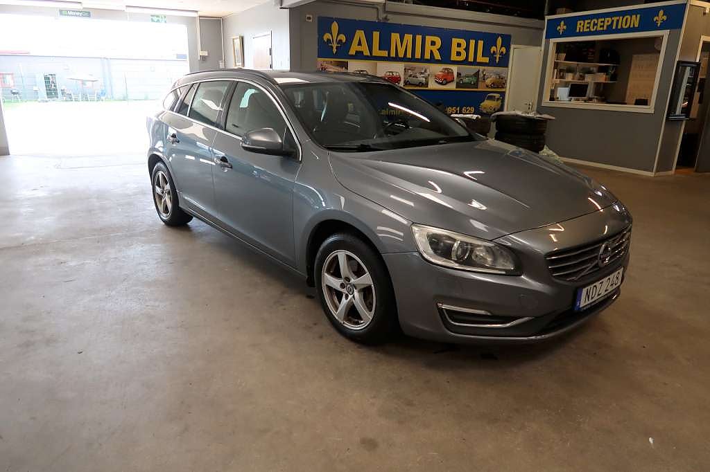 Volvo V60 D4 Momentum Business Edition Euro 6