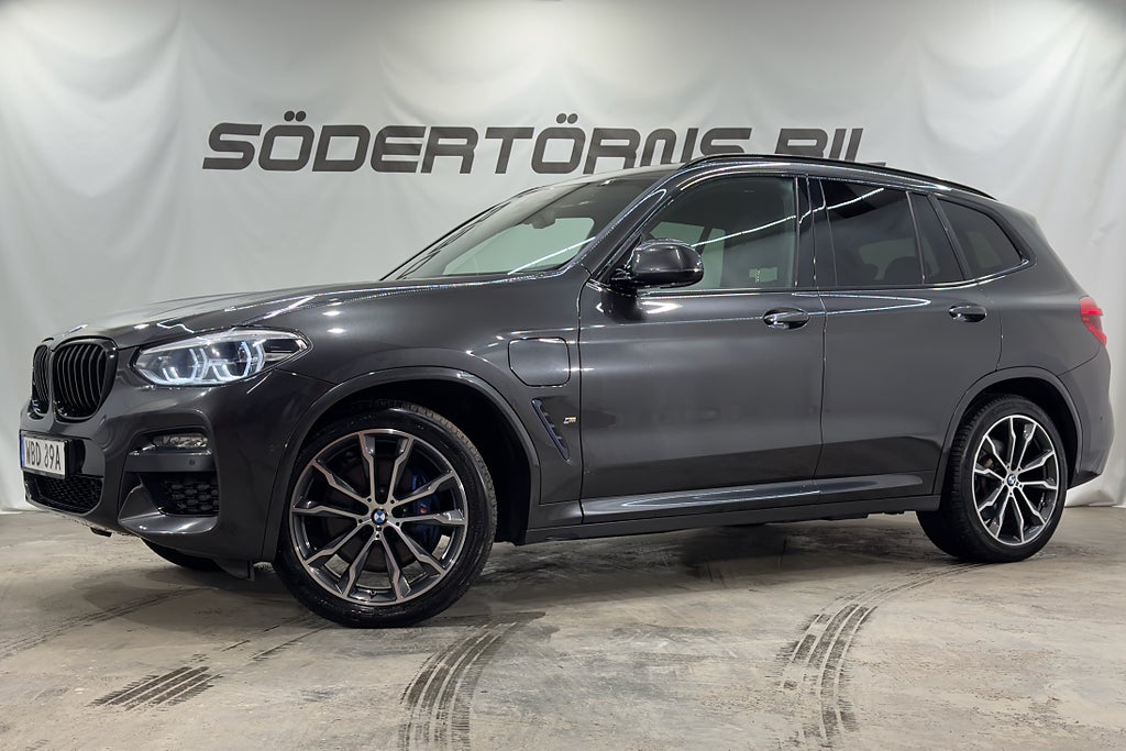 BMW X3 xDrive30e M-SPORT DRAG KAMERA SVARTOPTIK 20" MOMSBIL
