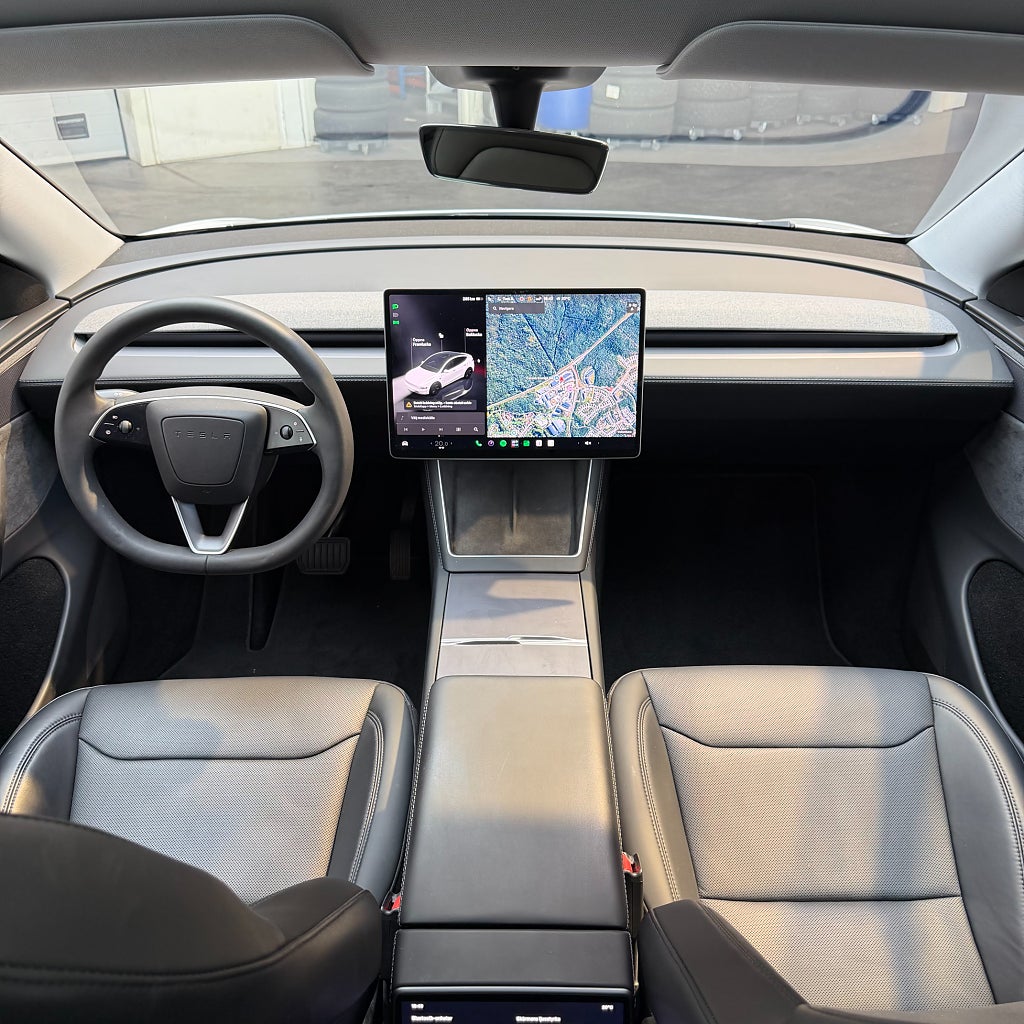 Tesla Model Y Long Range AWD Premium Panorama Autopilot 360° Drag