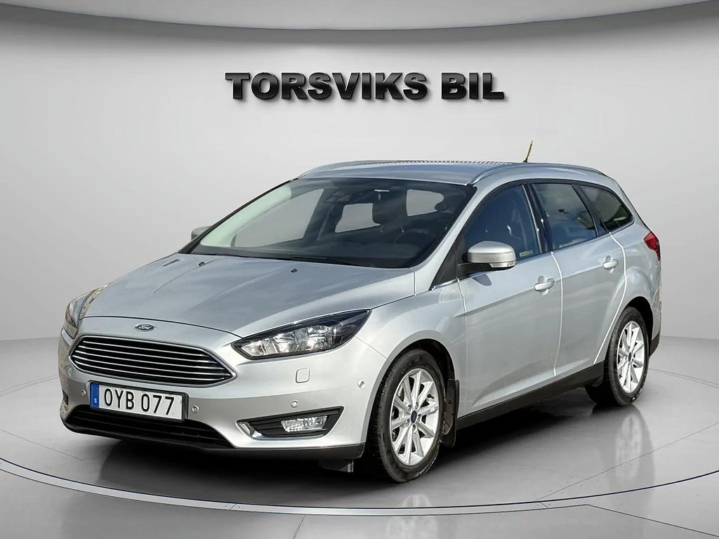Ford Focus Kombi 1.5 EcoBoost Automat Titanium 2900 Mil 1 Ägare - miniatyr 2