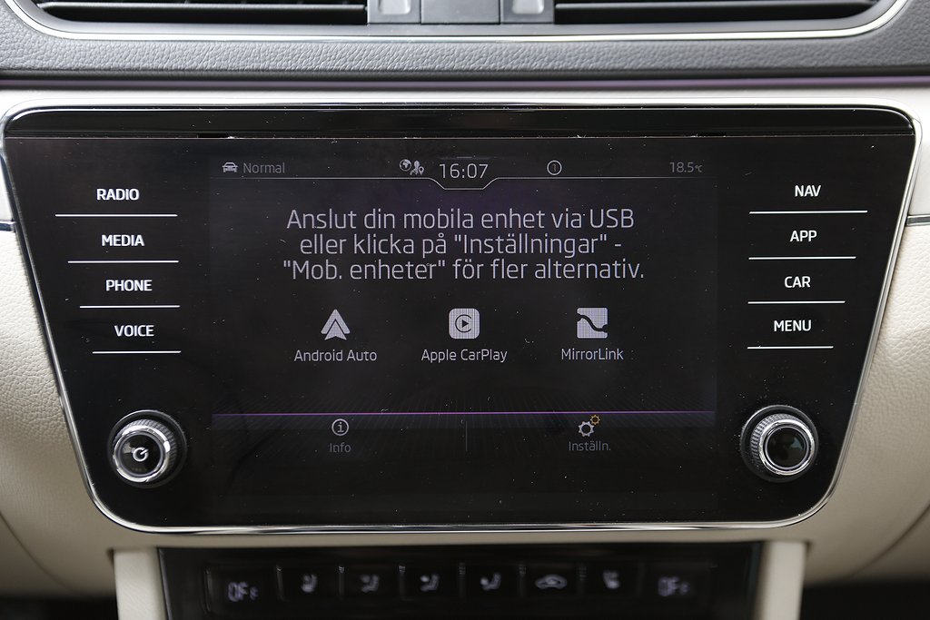Skoda Superb iV Kombi Plug-in Hybrid Business Edition L&K 2021
