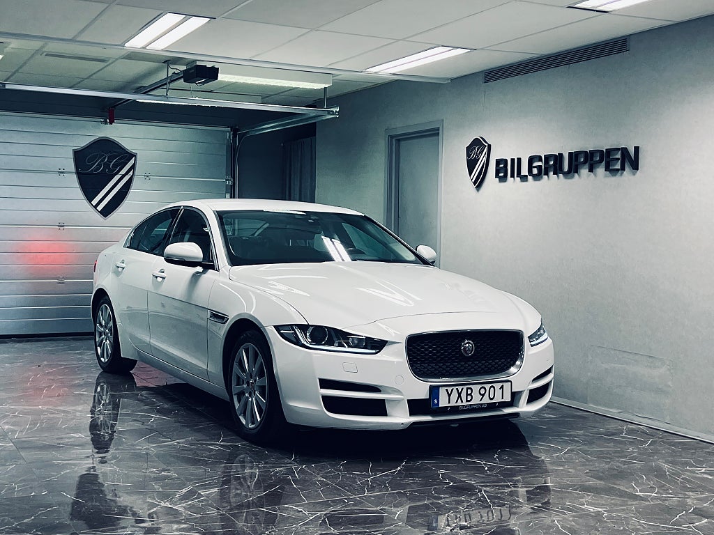 Jaguar XE 20d 180hk Spirit Edition|D-värmare|Automat|Rattvärmare|