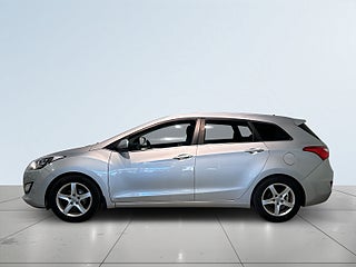 Hyundai i30 Kombi 1.6 CRDi Comfort Drag Rattvärme MoK S/V-hjul – bild 4
