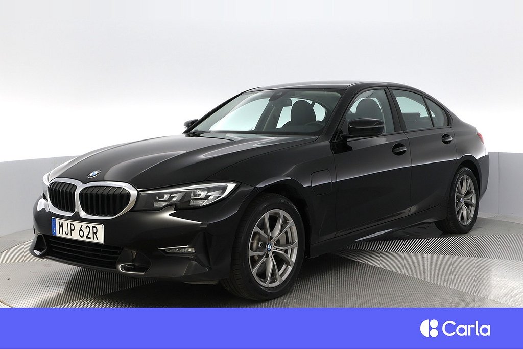 BMW 330e Sedan Sportline PDC Navi LED V-Hjul