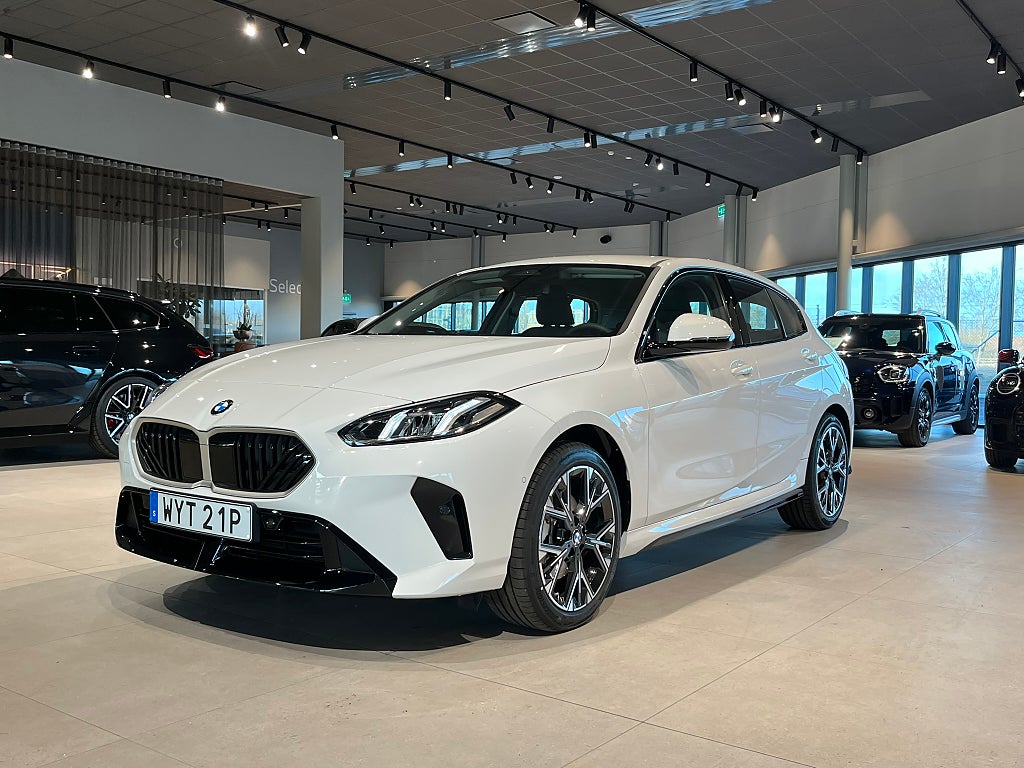 BMW 120 PRIVATLEASING M-Sport 3.595kr/mån