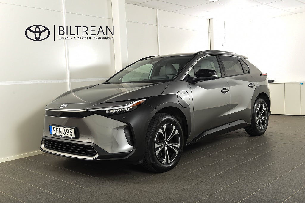 Toyota bZ4X 71.4 kWh Executive MOMS 360-kamera JBL Navi 