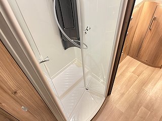 Husbil-integrerad Kabe TMI 860 LGB Imperial 27 av 36