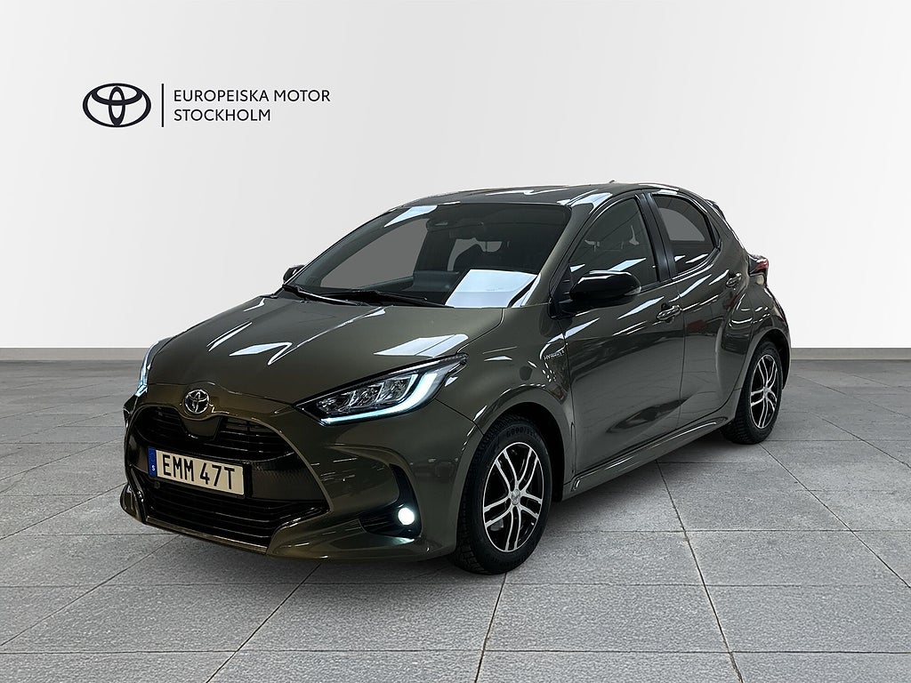 Toyota Yaris 1.5 HSD 5-d Style / V-Hjul / LED / Key-less