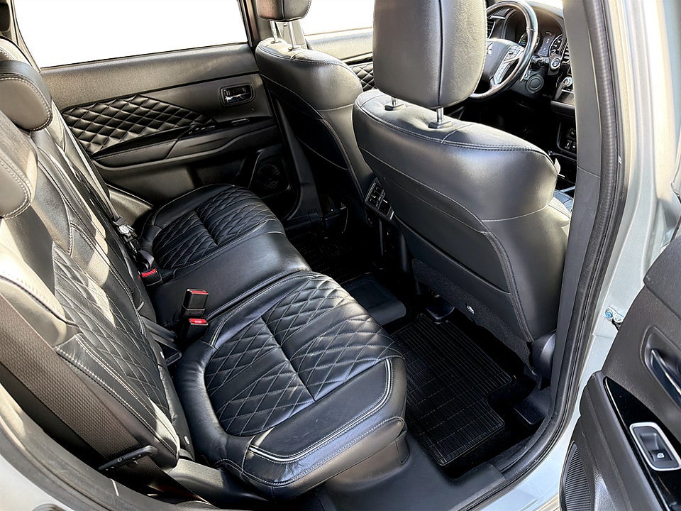 Bild på Mitsubishi Outlander PHEV CVT 224hk Aut AWD BACKKAMERA