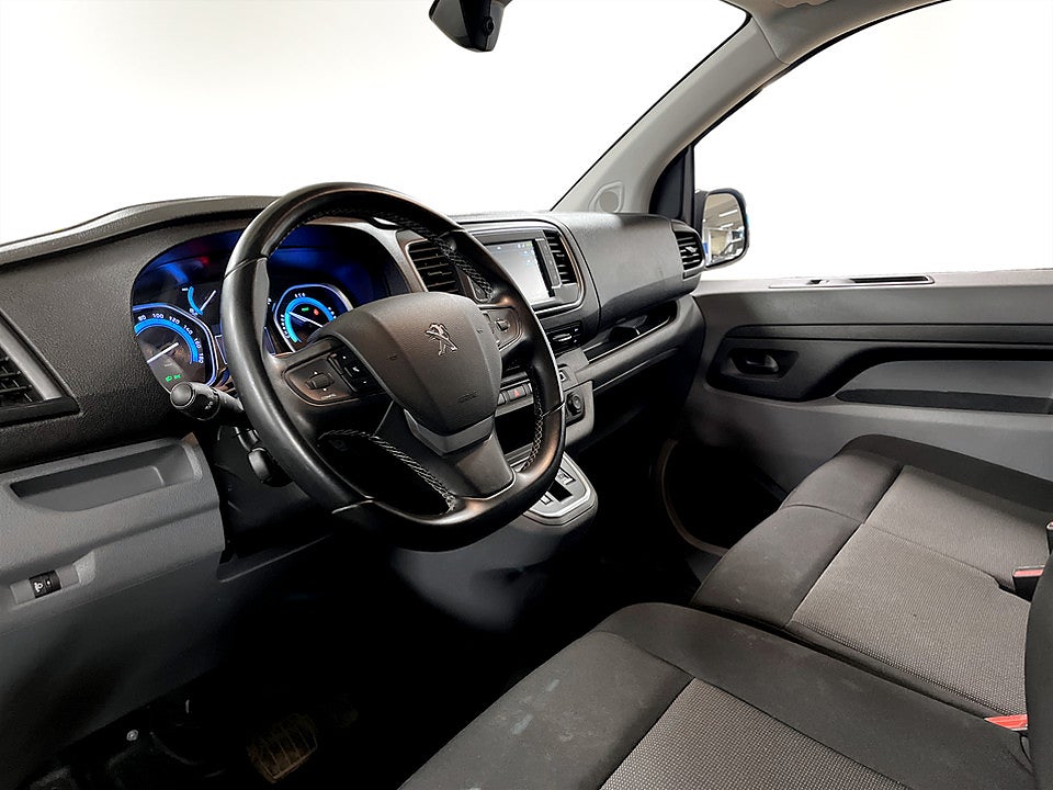 Bild på Peugeot e-Expert PRO+ 75kWh 136hk Aut L3 B-KAMERA NAVI