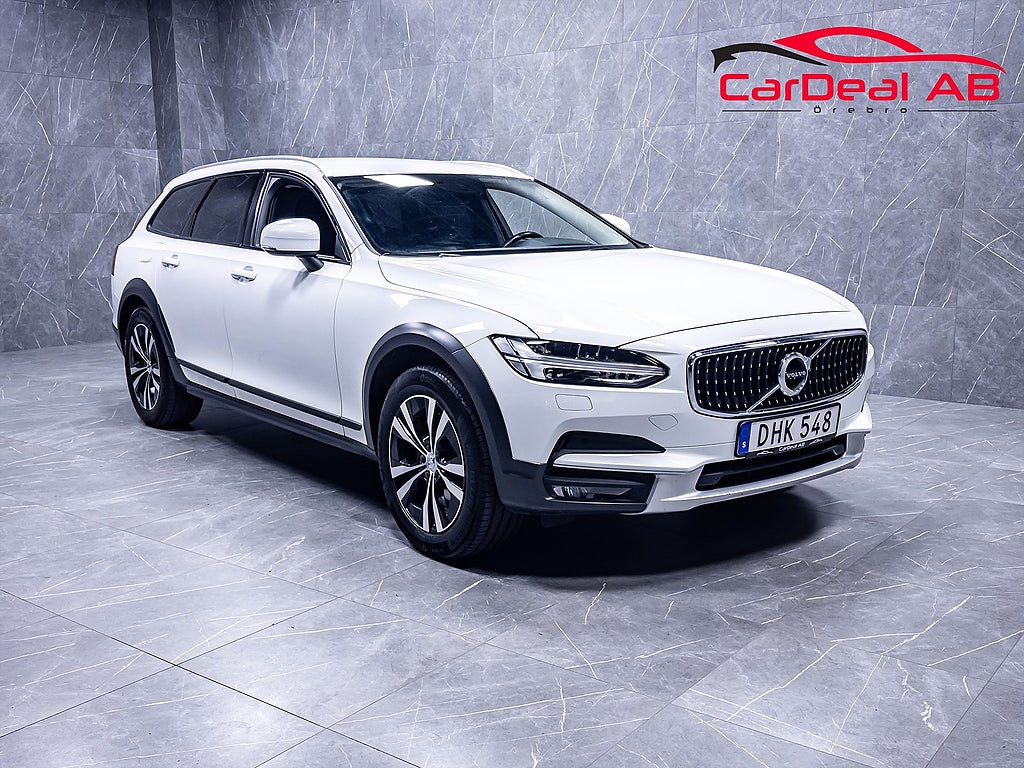 Volvo V90 Cross Country D4 AWD Advanced Värmare Kamera BLIS CarPlay Navi Drag
