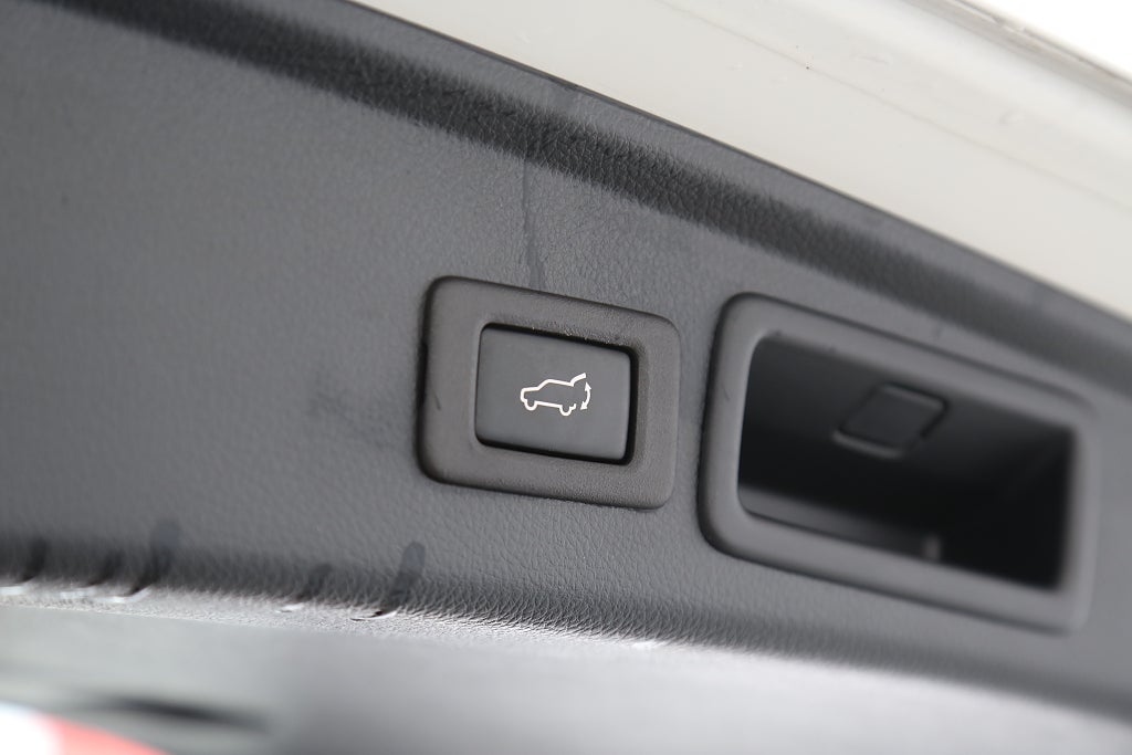 Subaru Forester 2,0D 147hk XE AWD Aut Panorama Skinn Drag 2016