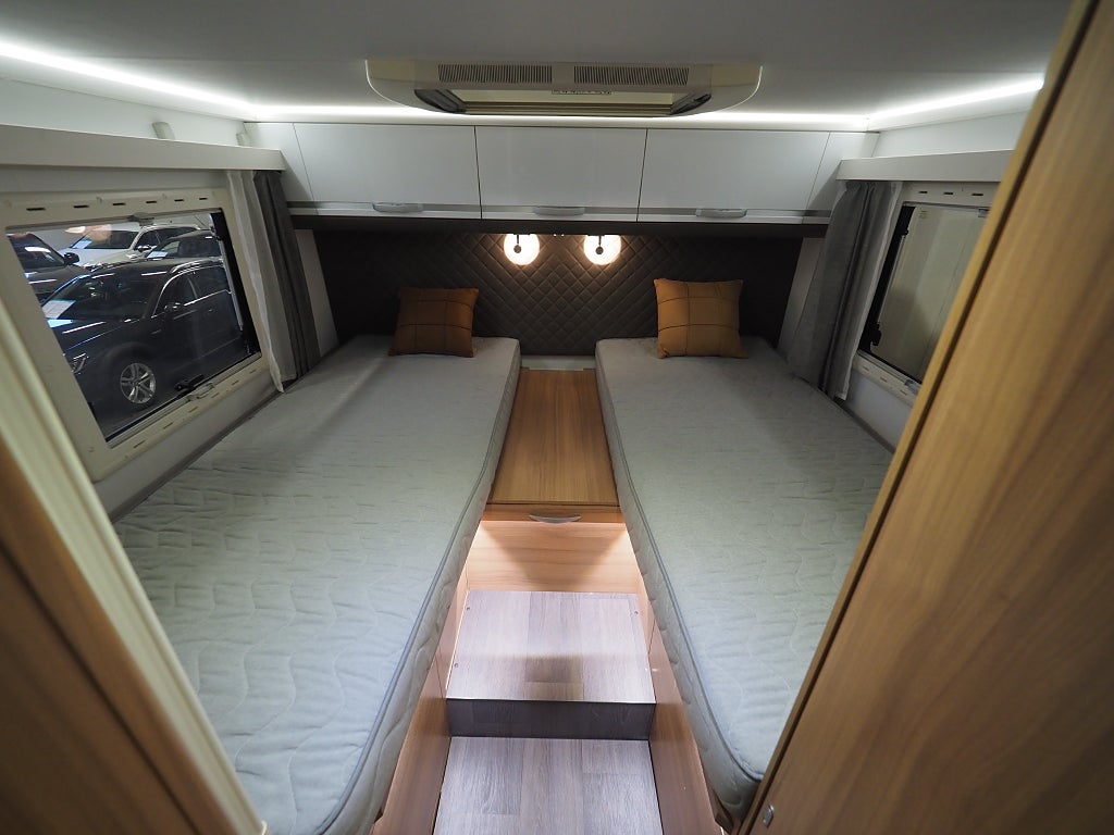 Adria Coral XL 670 SL Plus I 150hk I Dragkrok I Långbäddar I Dragkrok 2019