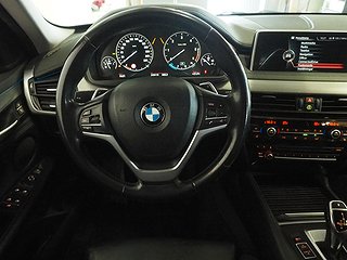 SUV BMW X6 13 av 22