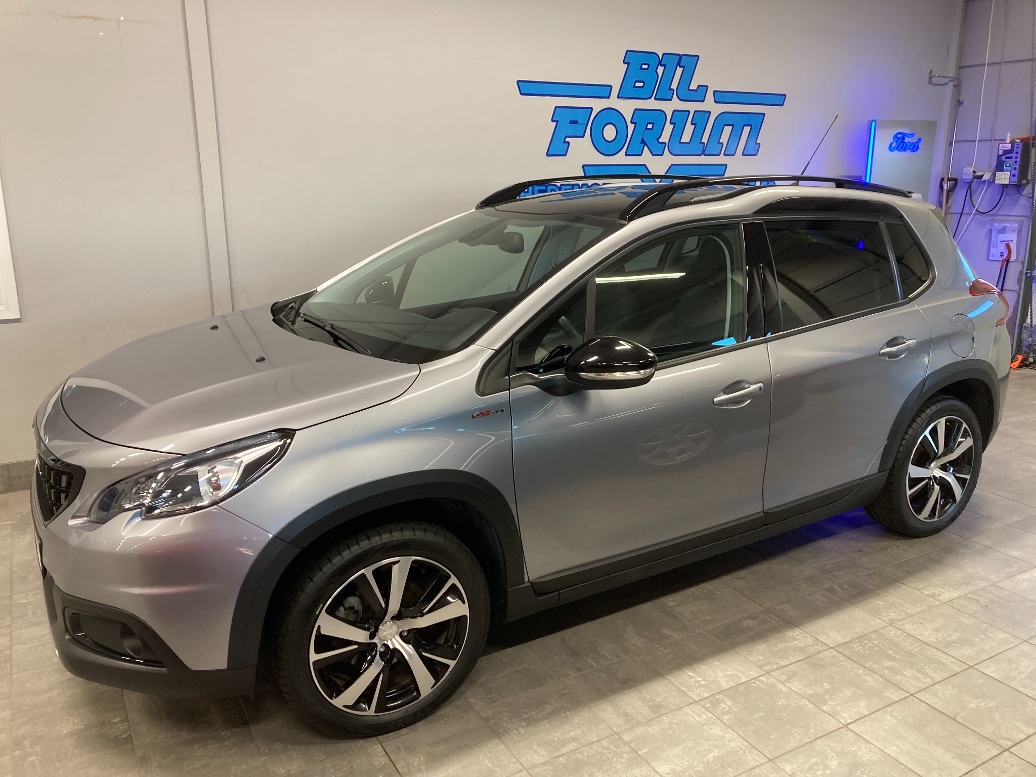Peugeot 2008 1.2 e-THP GT Euro 6 110hk, kuva 2/23