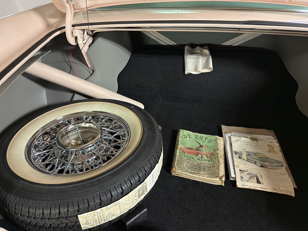 DeSoto Fireflite Sportsman Spring Edition V8 361 - bild 14