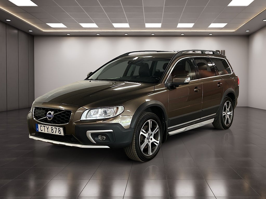 Volvo XC70 D4 181HK Summum Helläder Värmare Drag Adaptiv Navi BLIS