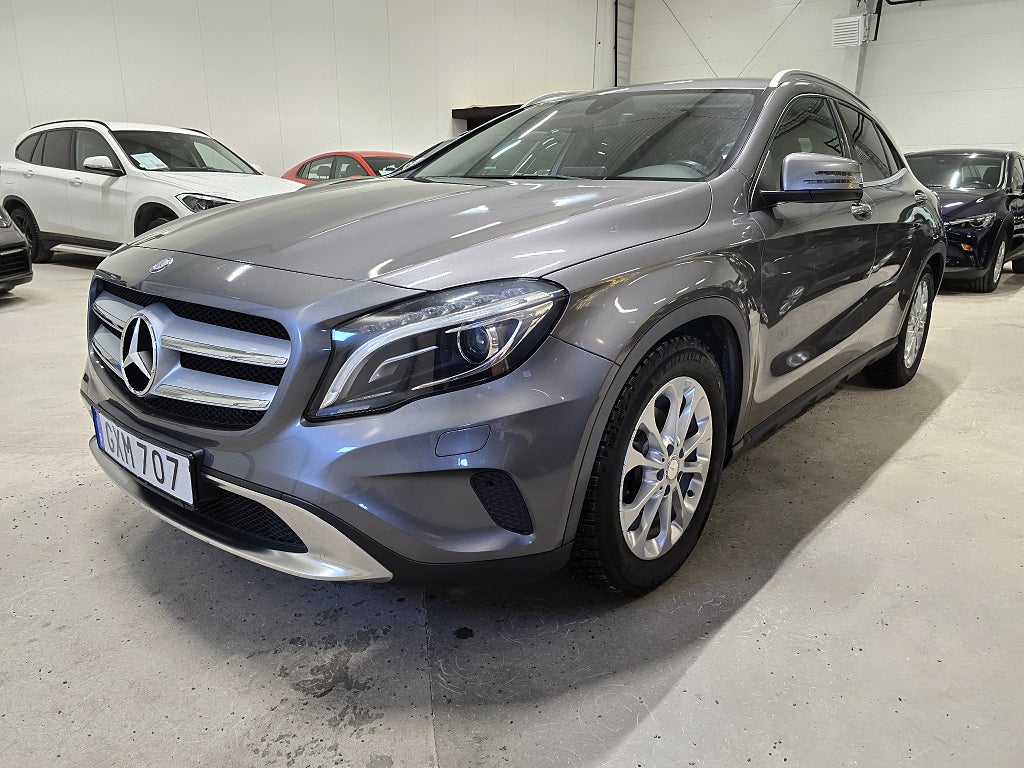 Mercedes-Benz GLA 200 7G-DCT Urban Line *Dragkrok *Kamera *GPS