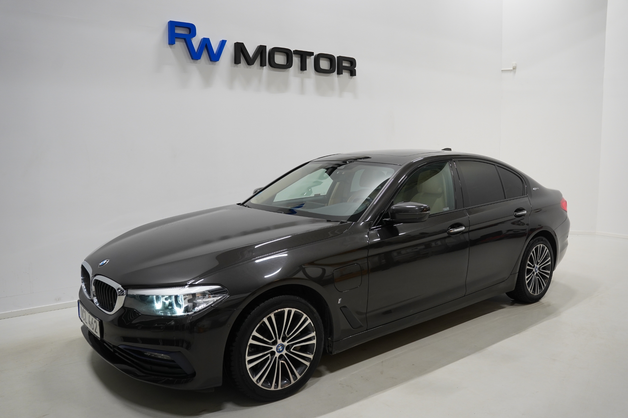 BMW 530
