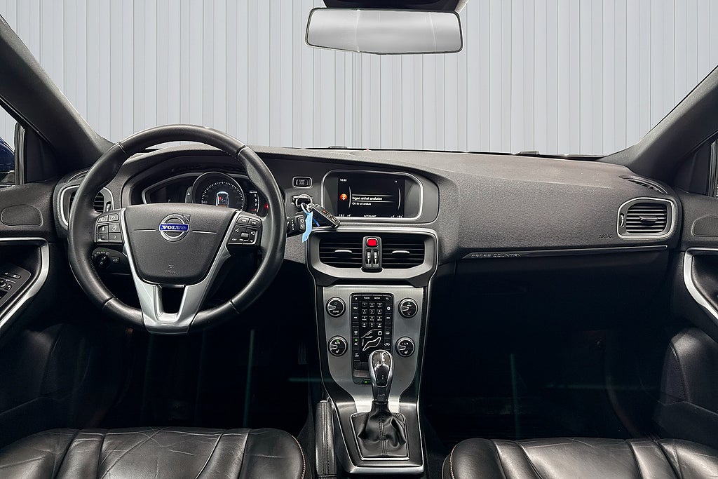 Volvo V40 Cross Country 2016