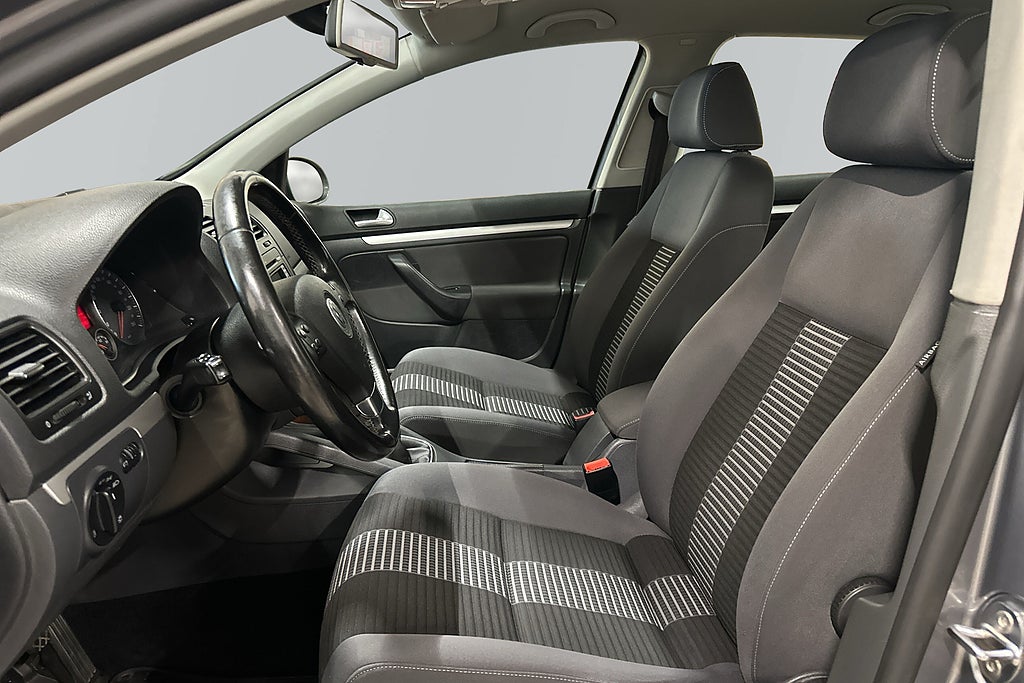 Volkswagen Golf 5-dörrar 1.9 TDI Motorvärmare Dragkrok