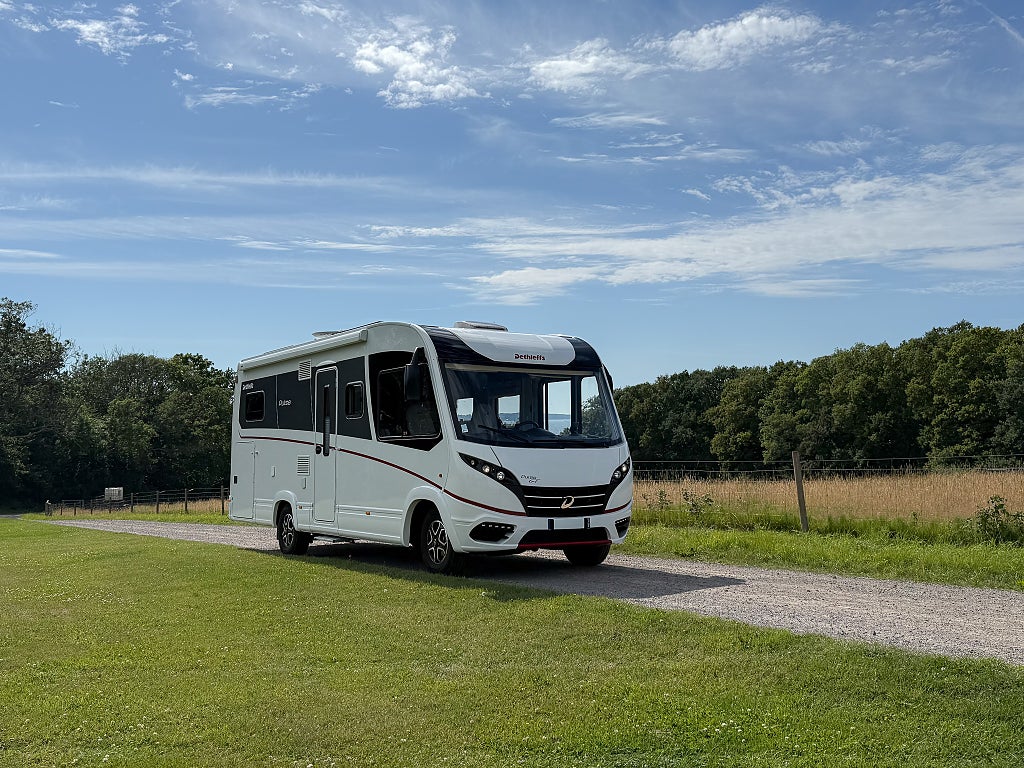 Dethleffs 7051 Pulse I GT elektriska stödben