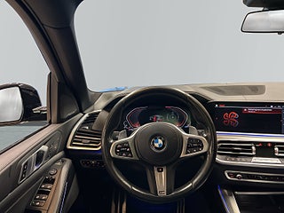 BMW X5 xDrive40i 7-Sits M Sport Dragkrok 360° H/K HuD Pano S&V – bild 8