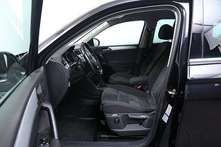 SUV Volkswagen Tiguan 8 av 19