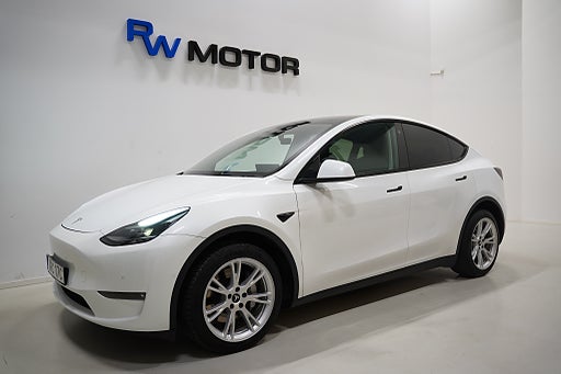 Tesla Model Y Long Range AWD Värmepump / Dragkrok / Backkamera / Pano