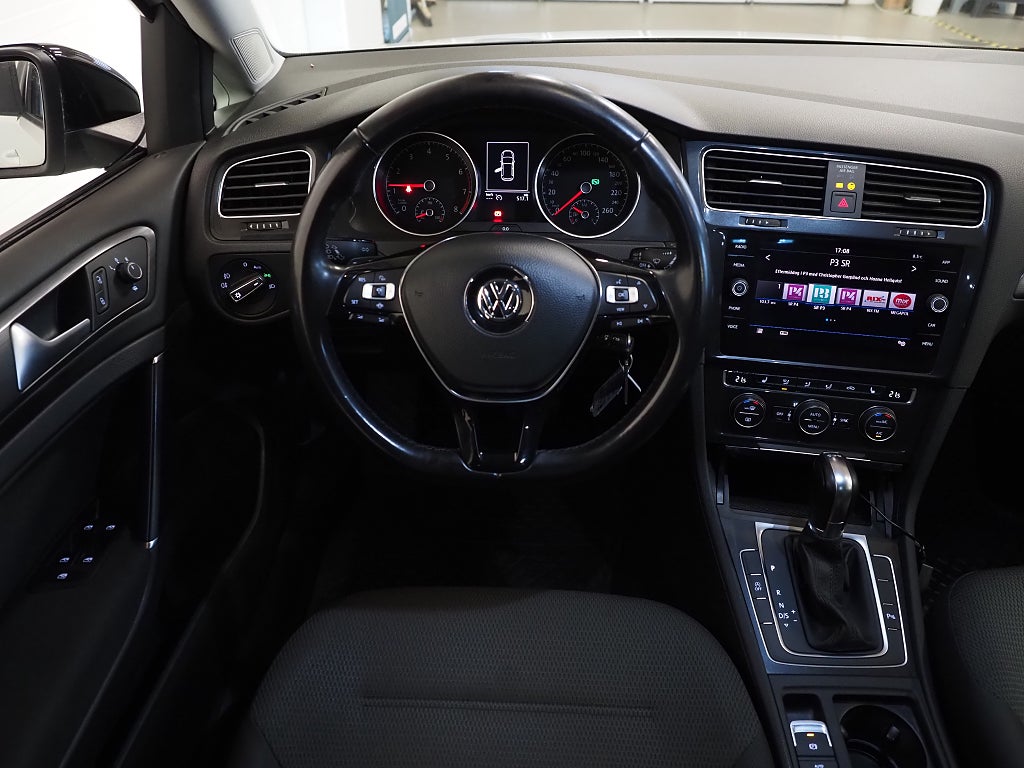 Volkswagen Golf I 5-dörrar 1.0 TSI 115hk Automat Pluspkt Dragkrok P-Sen 2019