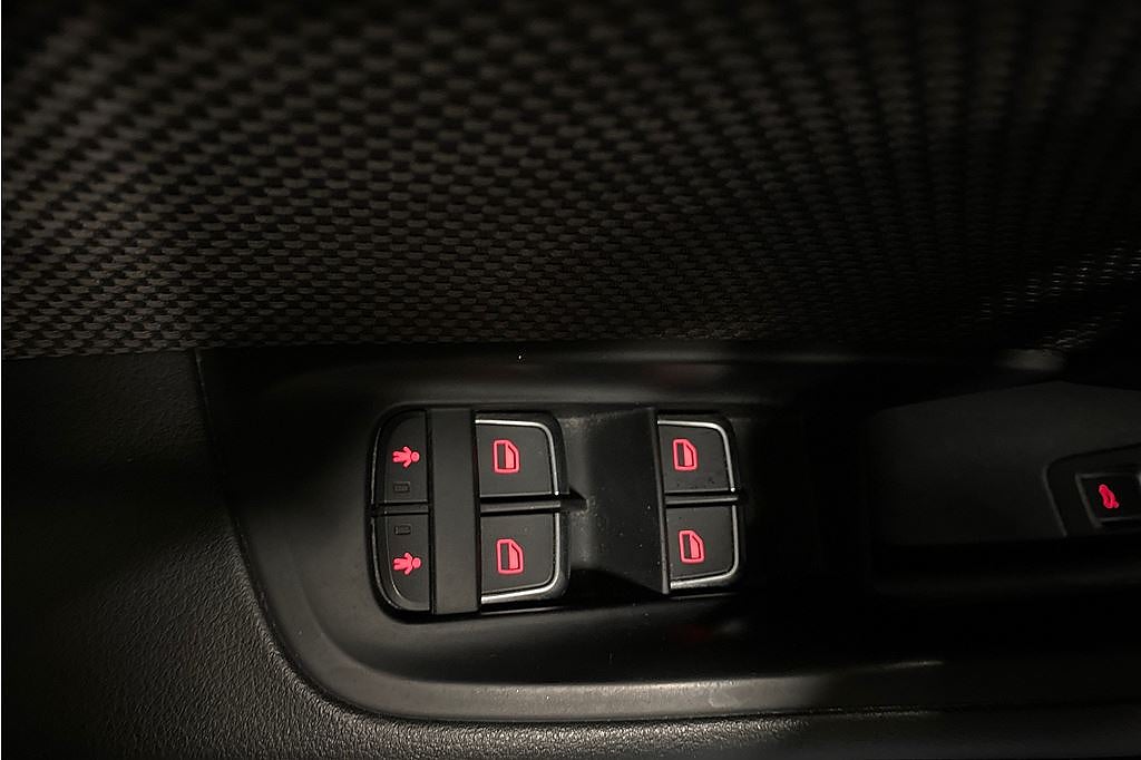 Audi A6 Avant 2.0 TDI S-Line, Custom Blå, Drag, Bränslevärmare