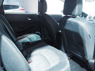 SUV Nissan Qashqai+2 9 av 23