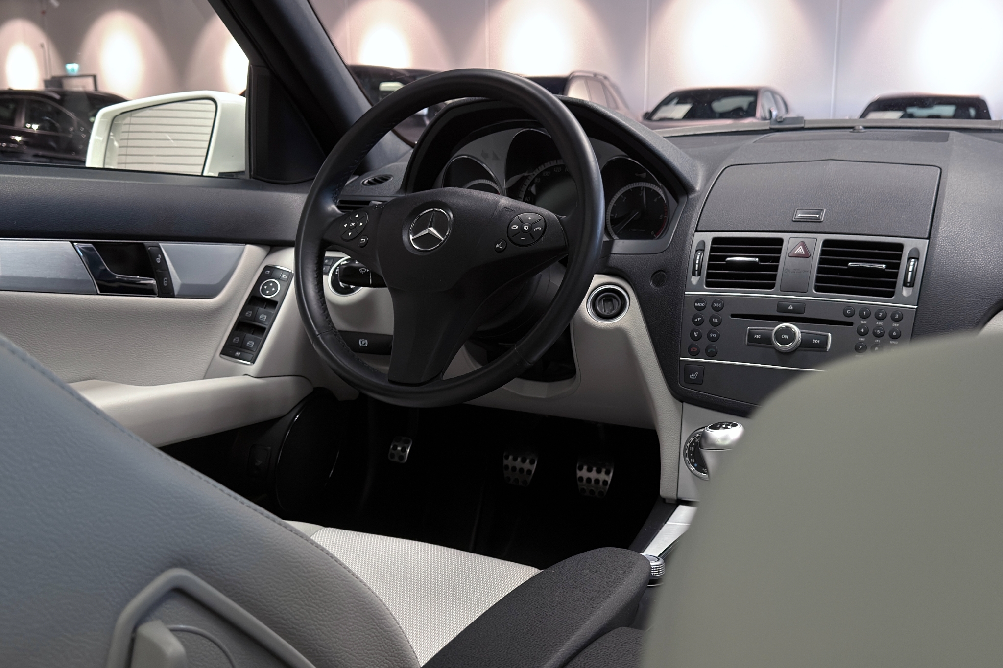 Mercedes-Benz C 220 CDI AMG Sport Avantgarde|Panorama|Svsåld 2011 - miniatyr 35